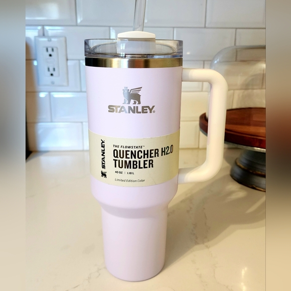 Stanley Other - Stanley - WISTERIA (purple) - 40 oz. H2.0 Flowstate Quencher Tumbler - NWT!